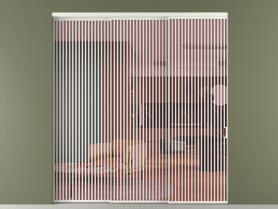 Алюминевая перегородка vn3_06_ Алюминий светло-серый Прозрачное розовое стекло, триплекс, 6мм. Цвет Алюминий светло-серый. Материал Алюминий в эмали. Коллекция Перегородка Formato внутри проёма 3 створки с синхронным механизмом. Картинка.