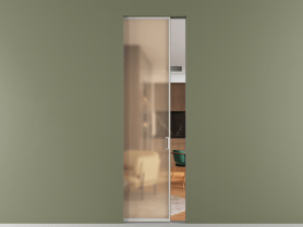 Алюминевая перегородка skr1_01_ Алюминий тёплый серый Сатинированное оранжевое стекло, триплекс, 6мм. Цвет Алюминий тёплый серый. Материал Алюминий в эмали. Коллекция Перегородка Formato скрытый пенал 1 створка. Картинка.